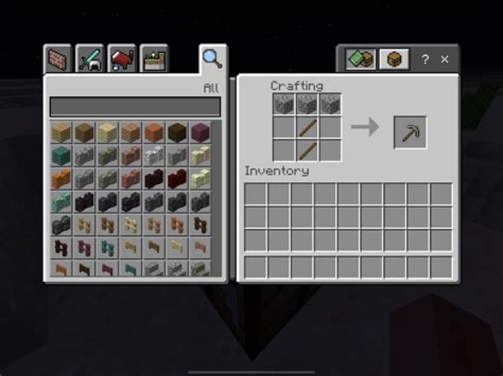 How do i make a pickaxe in minecraft