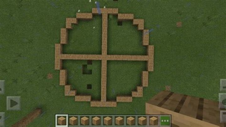 How do you make a circle in minecraft