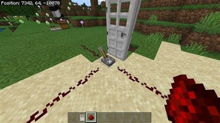 How to use lever in minecraft