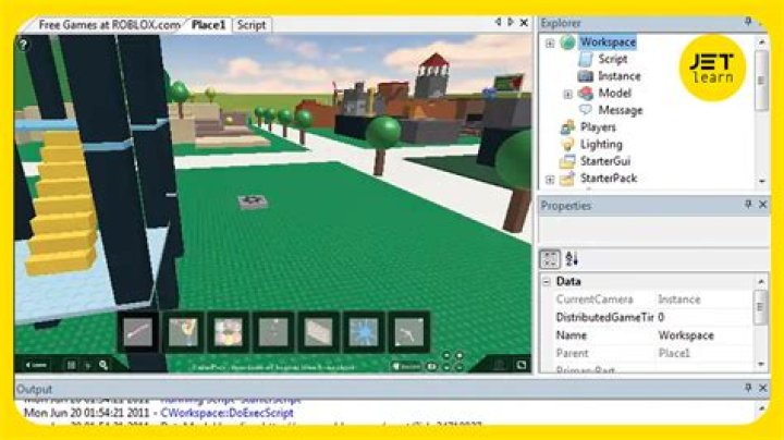 What is the scripting language roblox developers use to create