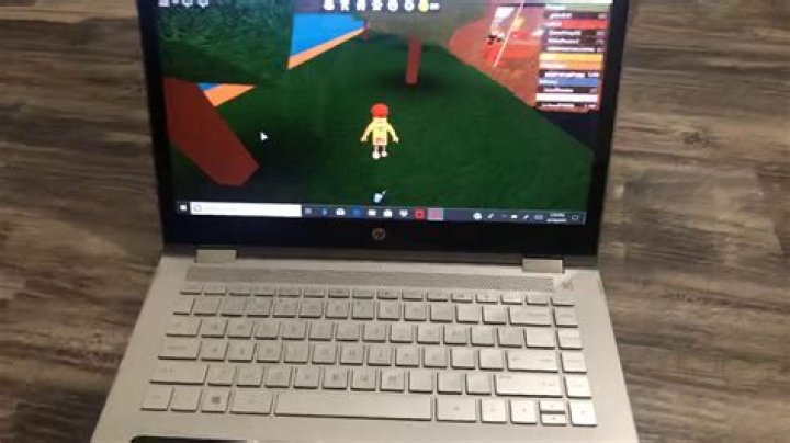 What laptop can you play roblox on