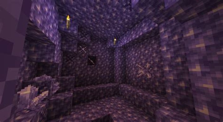 What level can you find amethyst in minecraft