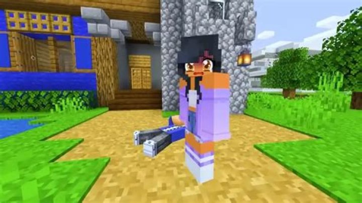 What mods does aphmau use in minecraft diaries