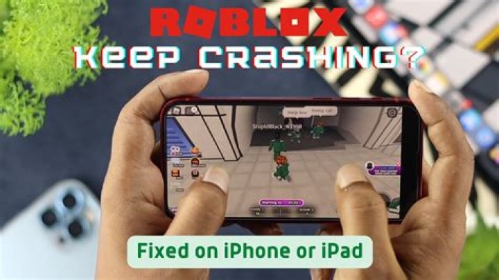 Why does roblox keep crashing on my iphone