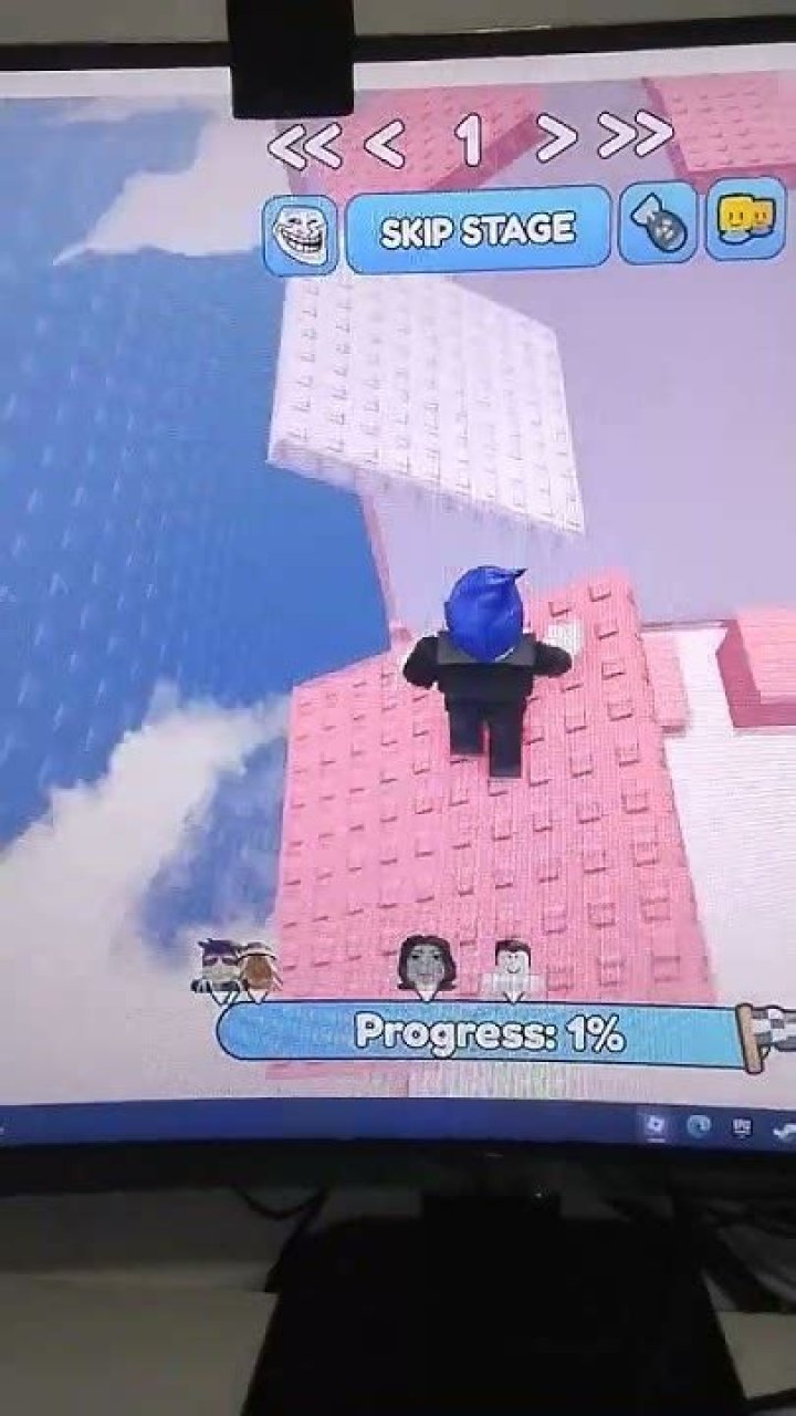 Why dose roblox tag